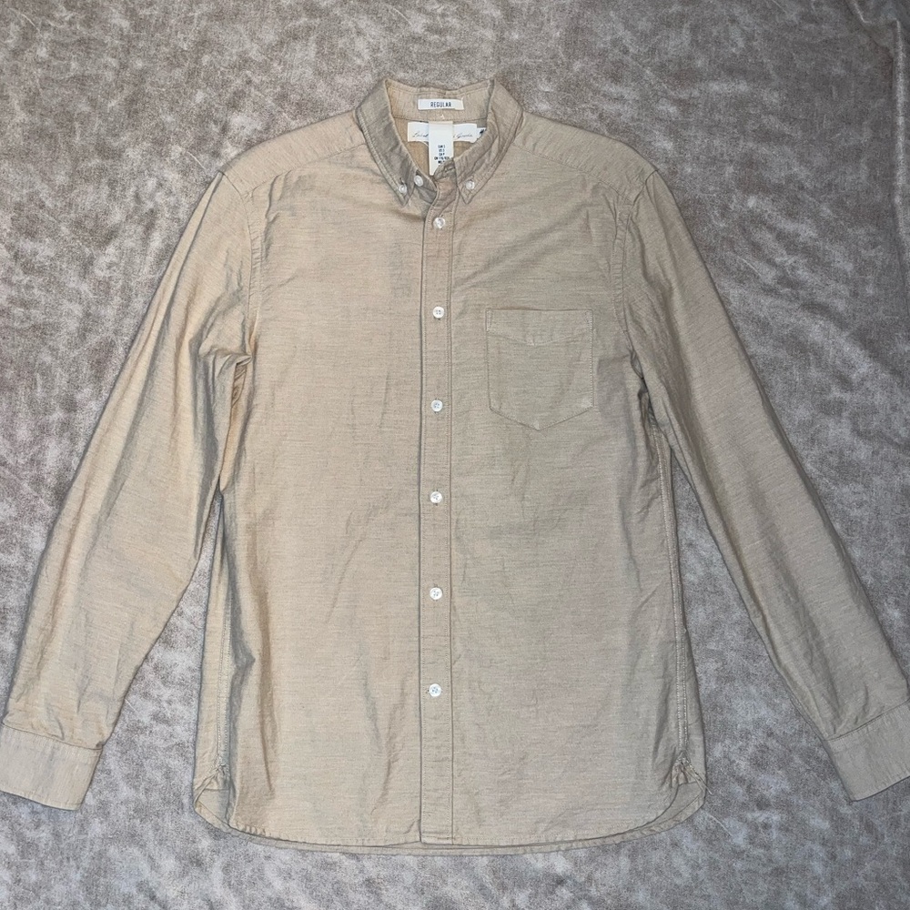 H&M Men’s Tan Casual Button Down Shirt. Small - Picture 4 of 11
